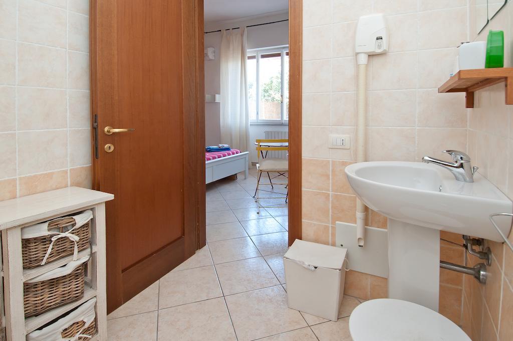 Hotel Mistral Marina Piccola à Cagliari Extérieur photo